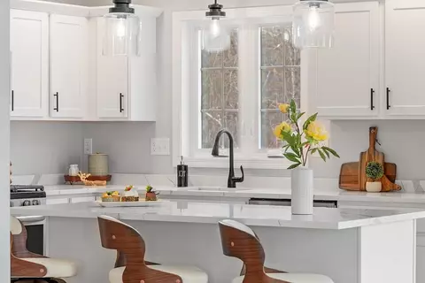 711 Massachusetts Ave #8, Lunenburg, MA 01462