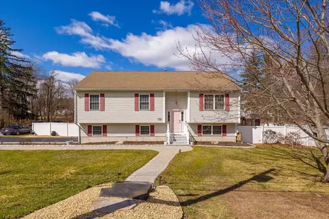 392 Worcester St, West Boylston, MA 01583