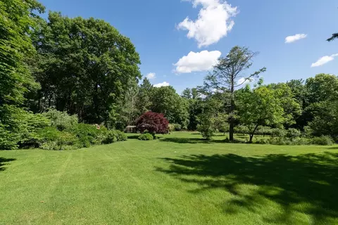 110 Robin Rd, Weston, MA 02493