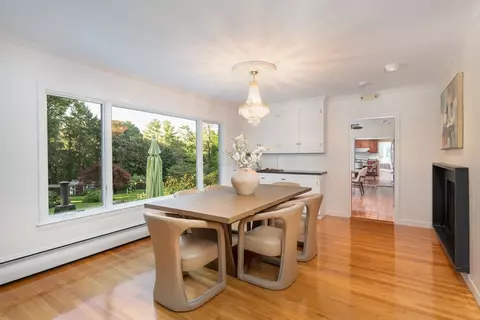 110 Robin Rd, Weston, MA 02493 photo 11