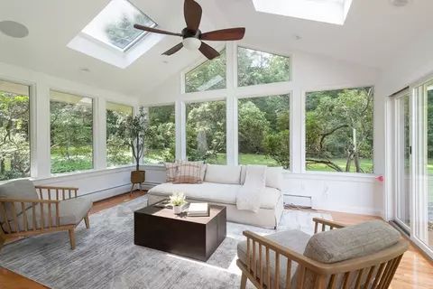 110 Robin Rd, Weston, MA 02493 photo 5