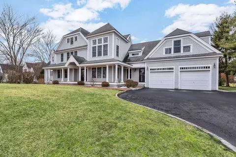 326 Willowbend, Mashpee, MA 02649 photo 1