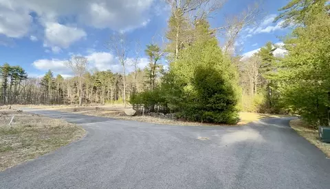 79 Summer St, Easton, MA 02356