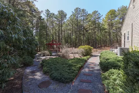 29 Amanda Ct, Cotuit, MA 02635 photo 29