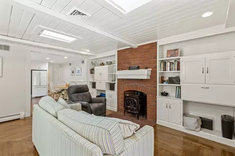 29 Amanda Ct, Cotuit, MA 02635 photo 11