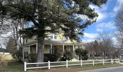 25 Clark St, Worcester, MA 01606 photo 4