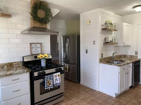 25 Clark St, Worcester, MA 01606 photo 8