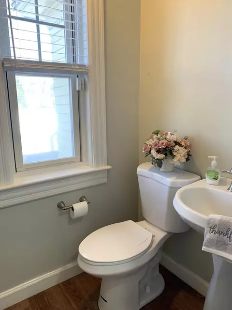 25 Clark St, Worcester, MA 01606 photo 13