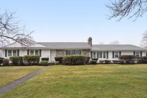 360 Frank Smith Rd, Longmeadow, MA 01106
