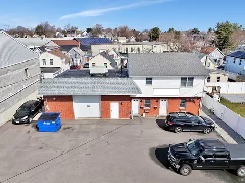 33 Ellsworth St, Lowell, MA 01852