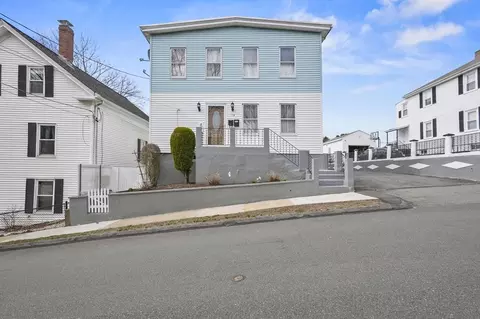 16 Mount Vernon St, Peabody, MA 01960