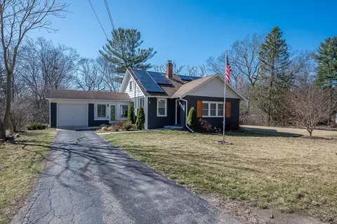 173 Blackstone St, Uxbridge, MA 01569