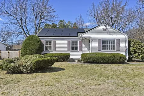 26 Duggan Cir, Springfield, MA 01119