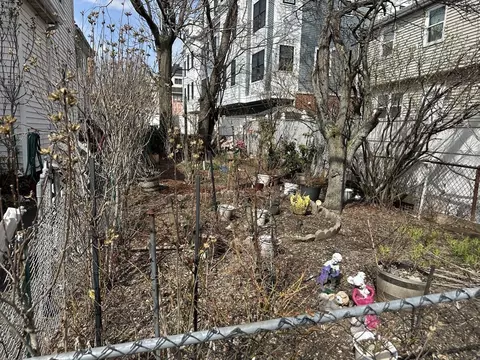 Exterior - 9 Carter St, Everett, MA 02149 photo 3 of 4