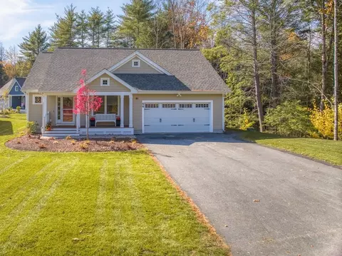 54 Three Ponds Dr #54, Brentwood, NH 03833