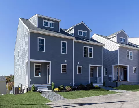 7 Hill St #15, Norfolk, MA 02056