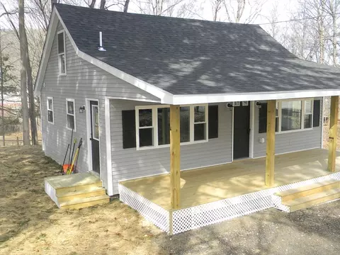 15 Mccarthy Ln, Orange, MA 01364 photo 2