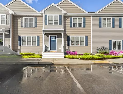 140 N Walker St #414, Taunton, MA 02780
