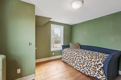 Bedroom - 11 Home St, Worcester, MA 01609 photo 4 of 7