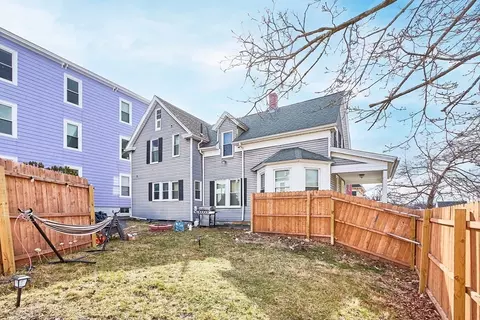Exterior - 11 Home St, Worcester, MA 01609 photo 5 of 6