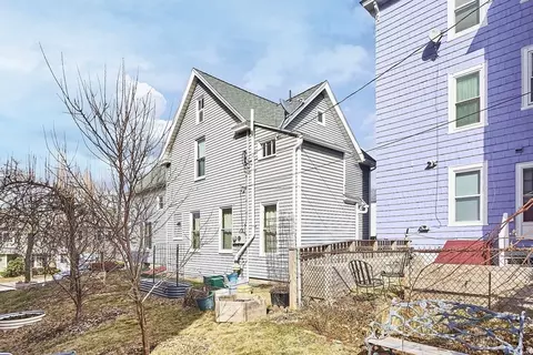 Exterior - 11 Home St, Worcester, MA 01609 photo 4 of 6