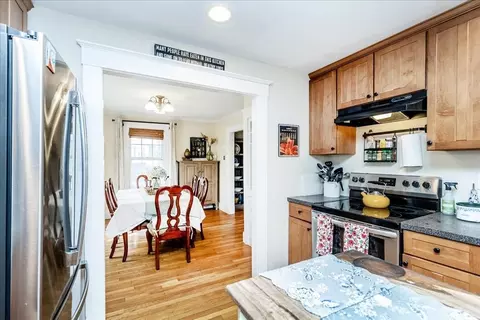 23 Beacon St, Danvers, MA 01923 photo 18