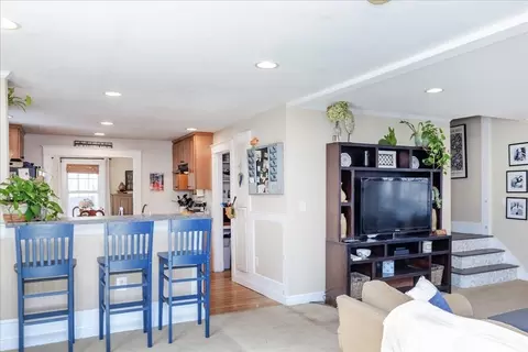 23 Beacon St, Danvers, MA 01923 photo 12