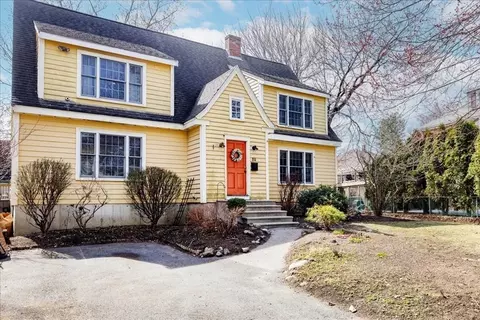23 Beacon St, Danvers, MA 01923