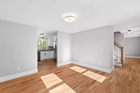 Living - 310 Charge Pond Rd, Wareham, MA 02571 photo 4 of 5