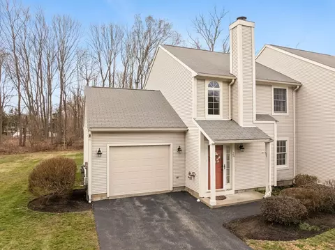 26 E Glen Dr #26, Taunton, MA 02780