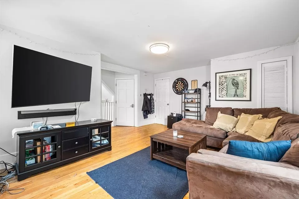  29 G St, Boston, MA 02127 photo 3