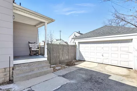 Exterior - 10 Wilber St, Springfield, MA 01104 photo 7 of 10