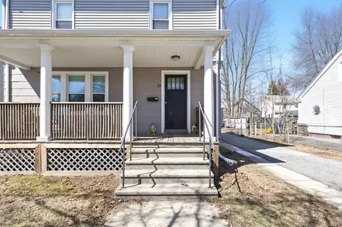 Exterior - 10 Wilber St, Springfield, MA 01104 photo 4 of 10