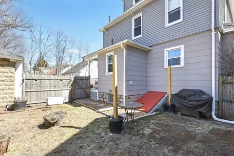 Exterior - 10 Wilber St, Springfield, MA 01104 photo 8 of 10
