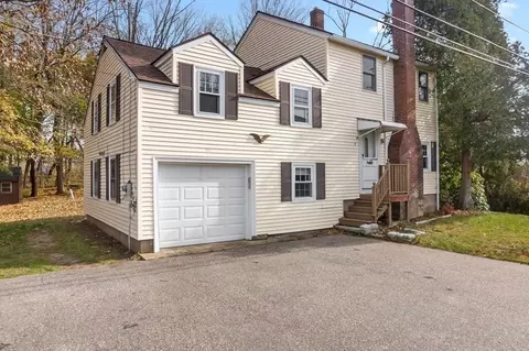 8 Pleasant St, Brookfield, MA 01506