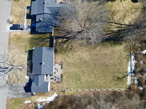 View/Area - 31 Davis St, Hanover, MA 02339 photo 1 of 1