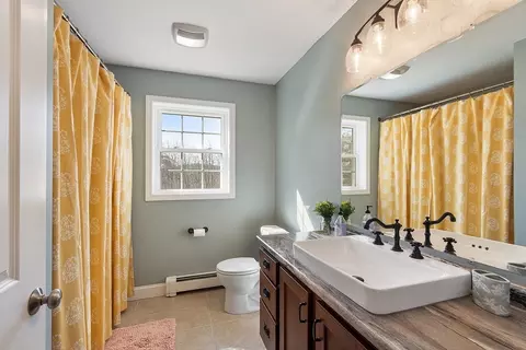Bath - 141 Nourse Rd, Ashby, MA 01431 photo 3 of 3