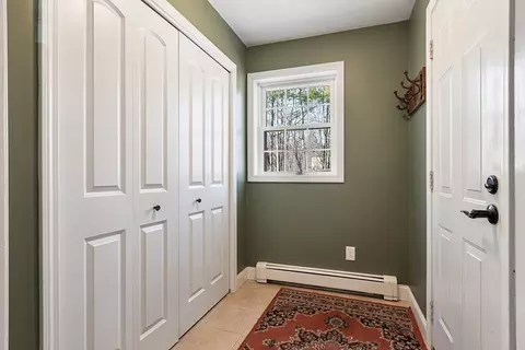 Entry Way - 141 Nourse Rd, Ashby, MA 01431 photo 3 of 4