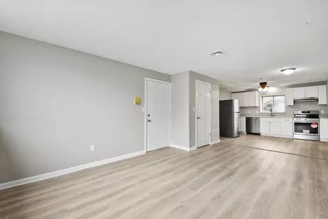 5455 N Main St #6B, Fall River, MA 02720 photo 7