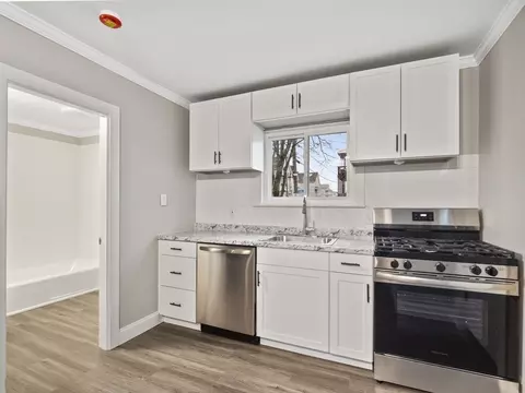 218 Hamlet St, Fall River, MA 02724 photo 20