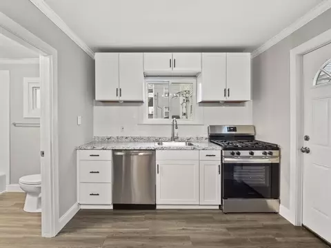 218 Hamlet St, Fall River, MA 02724 photo 19