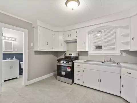 218 Hamlet St, Fall River, MA 02724 photo 14