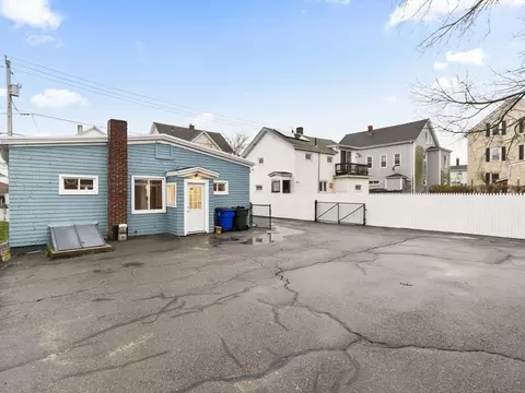 218 Hamlet St, Fall River, MA 02724 photo 3