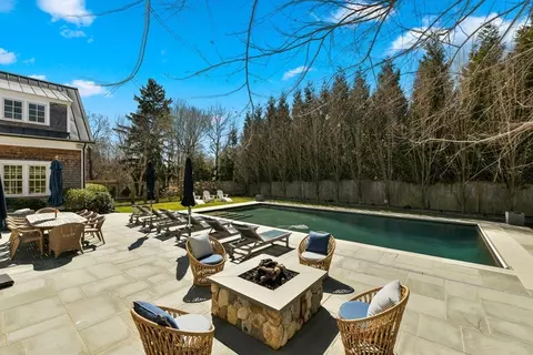 29 Irving St, Hingham, MA 02043 photo 7