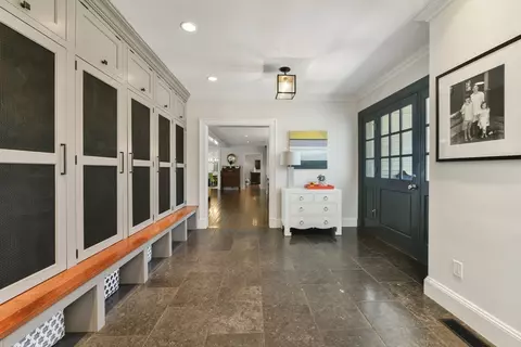29 Irving St, Hingham, MA 02043 photo 12