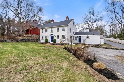 28 Proctor St, Hopkinton, MA 01748