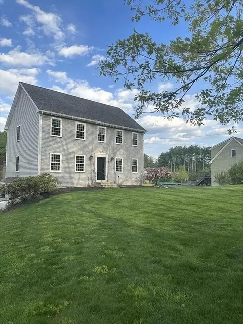 76 Old Douglas Rd, Warren, MA 01083