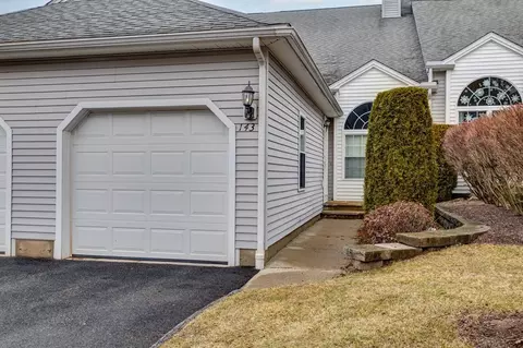 143 Brookfield Ln #143, Agawam, MA 01001