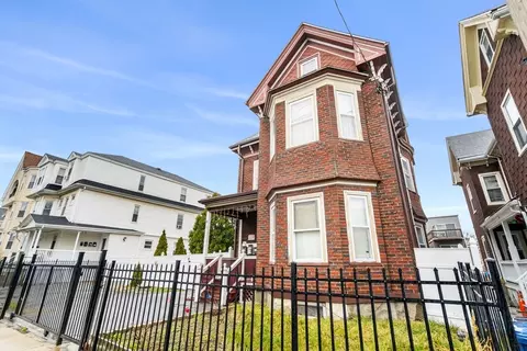 48 Quincy St, Boston, MA 02121