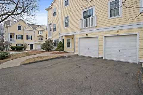 Exterior - 801 Gazebo Cir #801, Reading, MA 01867 photo 3 of 3